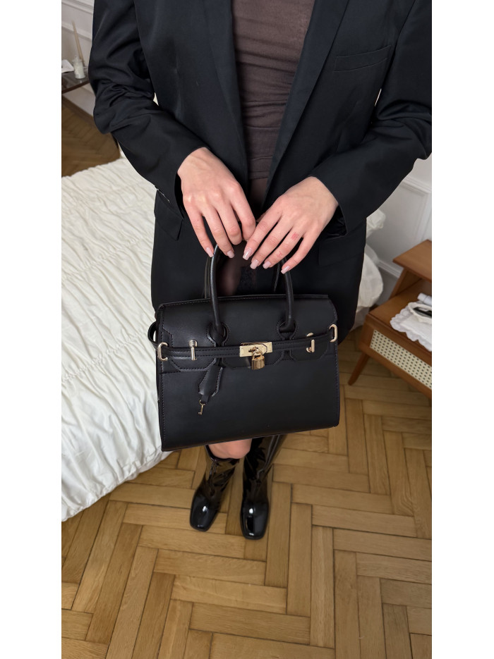 Жіноча сумка крос боді чорна 038