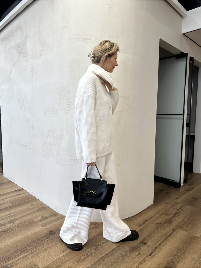 Жіноча сумка крос боді 061А чорна