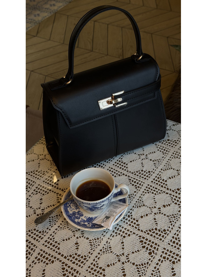 Жіноча сумка крос боді чорна 065А