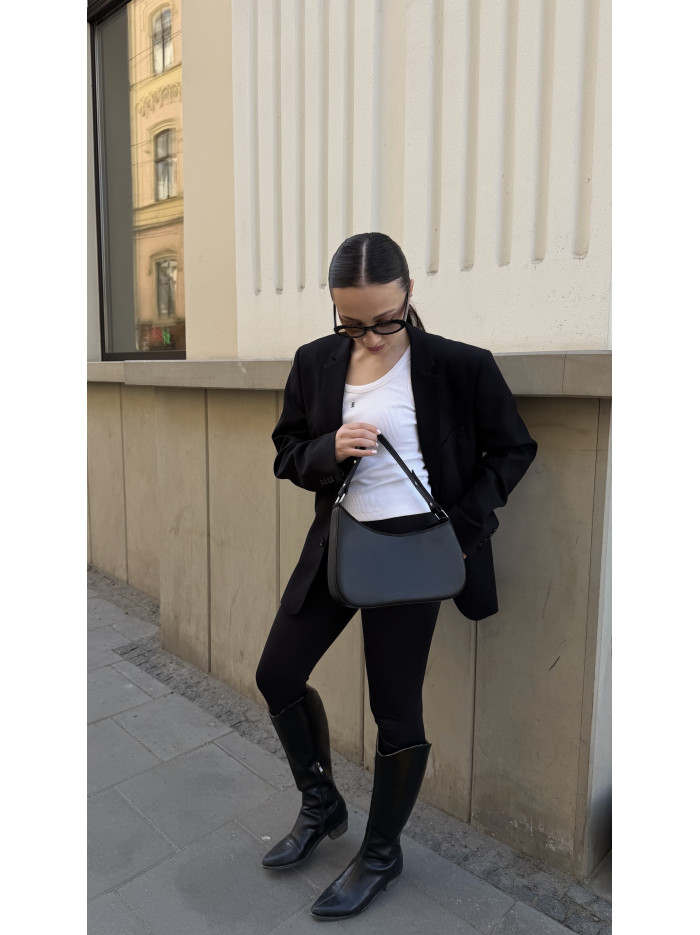 Жіноча сумка багет чорна 21-60