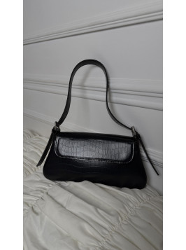 Жіноча сумка багет чорна кроко 22-24а