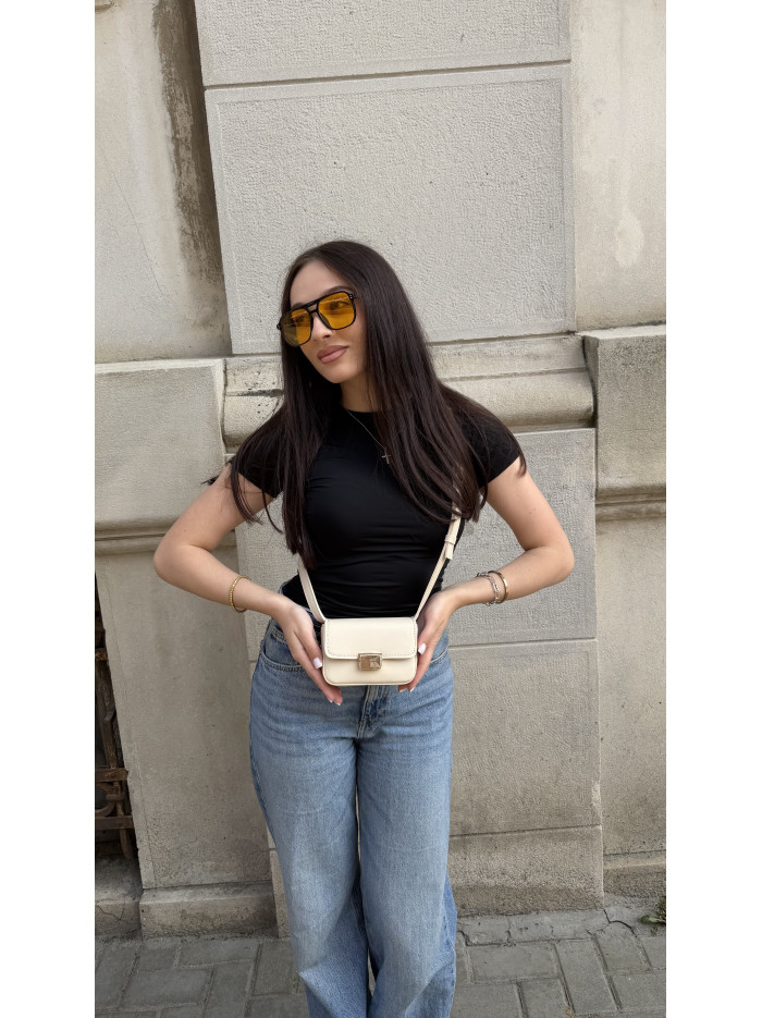 Жіноча міні сумка молочна 25-18