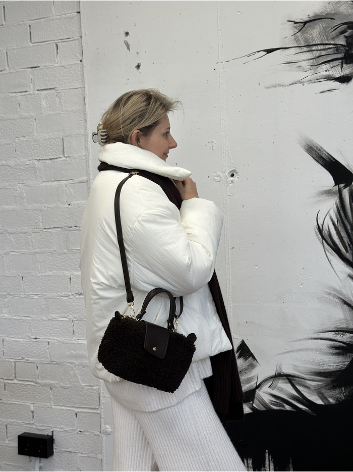 Жіноча сумка крос боді 25-84 шоколадна тедді