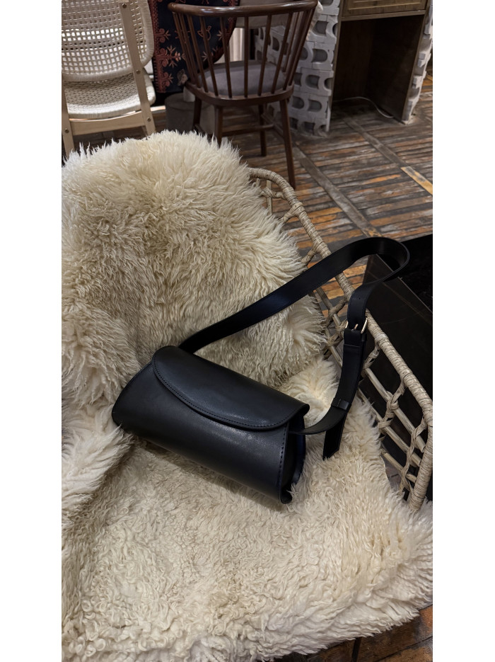 Жіноча сумка крос боді чорна 26-12