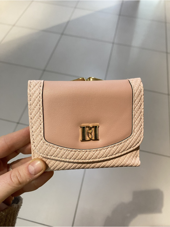 Жіночий гаманець плетений пудра