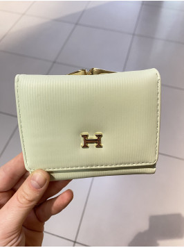 Жіночий гаманець зелений