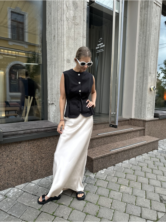 Атласна спідниця максі бежева S